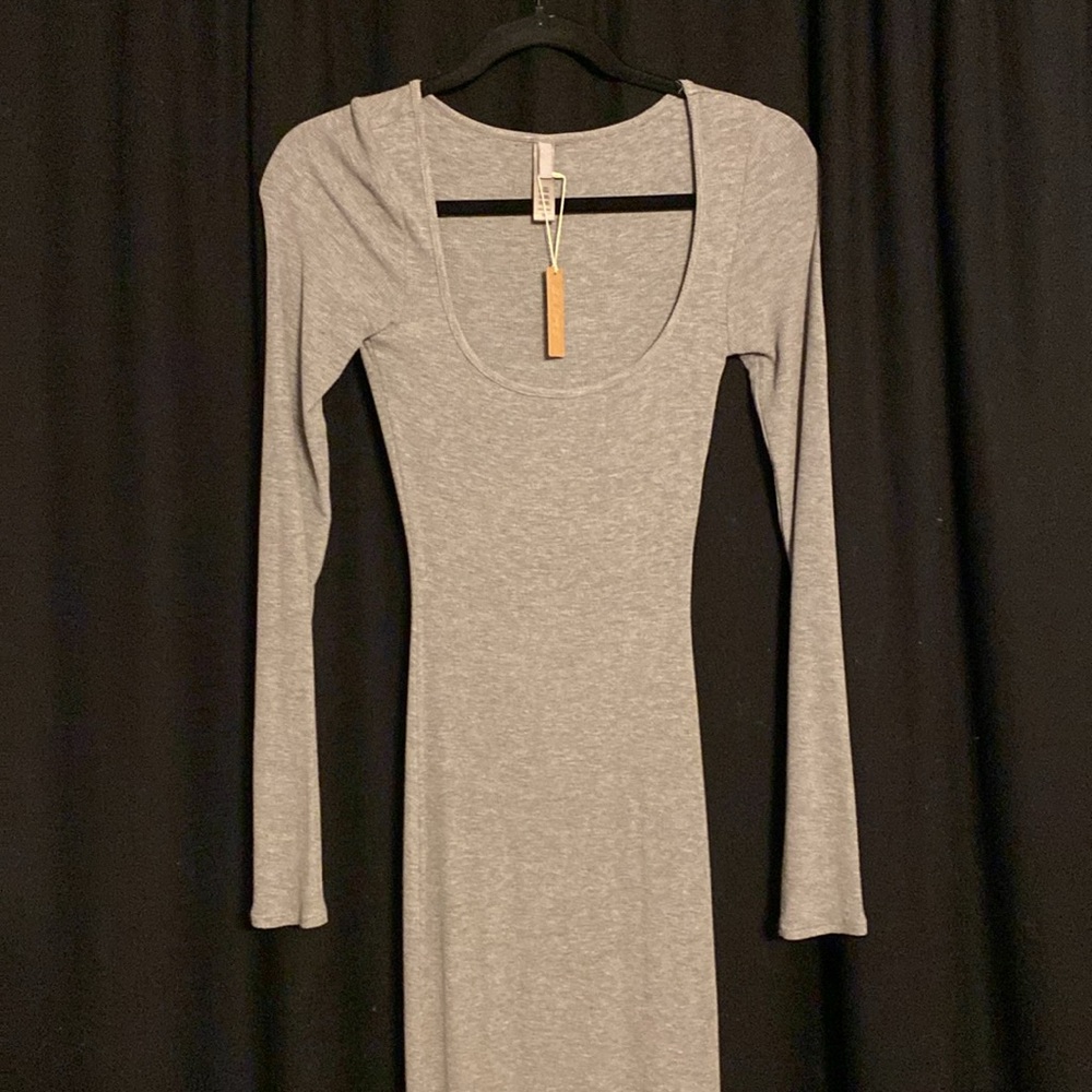 Skims new with tags sold out online. - Picture 3 of 7
